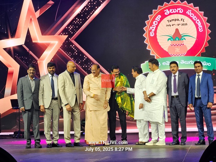 NATS 8th Telugu Sambaralu Tampa Second Day Evening Allu Arjun SriLeela News Gallery